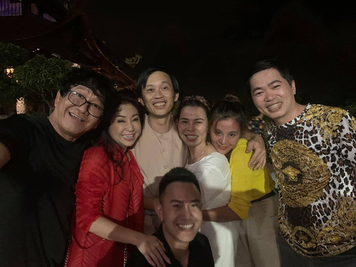 Bị chỉ trích vì mặc áo hở eo đến đền thờ Tổ của Hoài Linh, Nam Thư nói gì? - 2