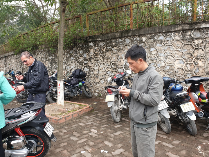 Đề phòng lây lan dịch bệnh corona, núi Lim vắng bóng du khách ngày đầu năm - 9