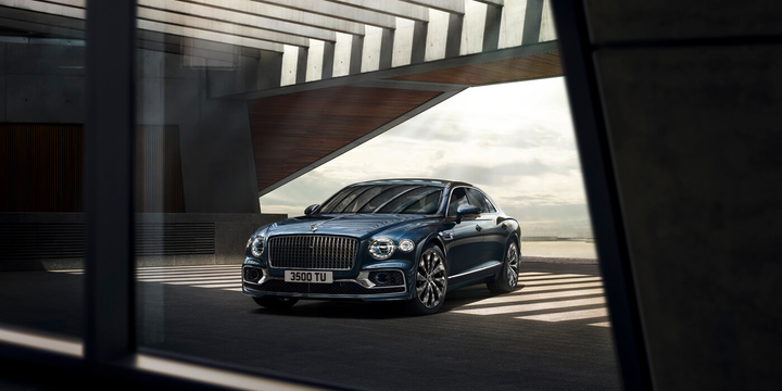 Bentley sẵn sàng bàn giao Flying Spur thế hệ mới cho khách hàng - 2