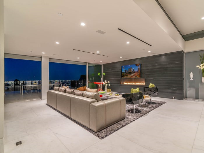 3 lần giảm giá, biệt thự tại Mỹ của tỷ phú Trung Quốc vẫn 'ế' - 4