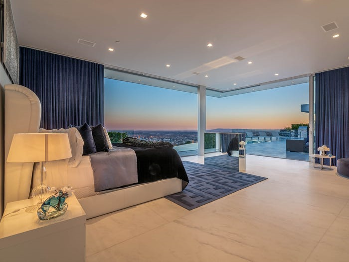 3 lần giảm giá, biệt thự tại Mỹ của tỷ phú Trung Quốc vẫn 'ế' - 6