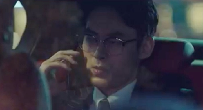 Loạt sạn vô lý đến hài hước trong ‘Hạ cánh nơi anh’ - 5