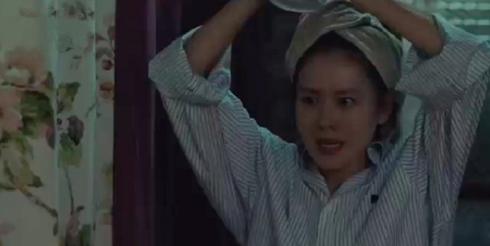 Loạt sạn vô lý đến hài hước trong ‘Hạ cánh nơi anh’ - 3