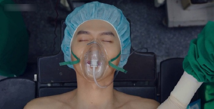 Loạt sạn vô lý đến hài hước trong ‘Hạ cánh nơi anh’ - 8