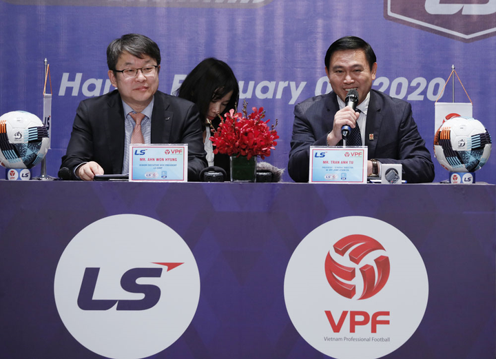 Chủ tịch VPF: Giá trị bản quyền truyền hình V-League thấp là yếu tố lịch sử để lại - 1