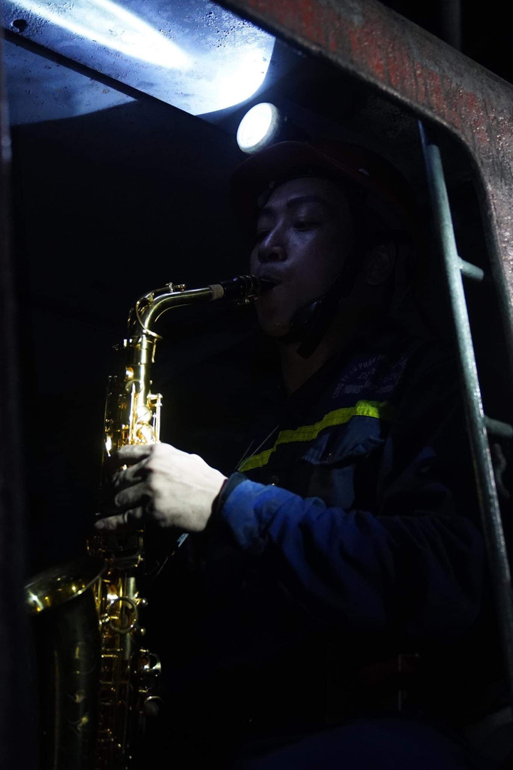 Diễn viên Phùng Cường lần đầu 'ăn cơm dương gian làm việc âm phủ' - 2