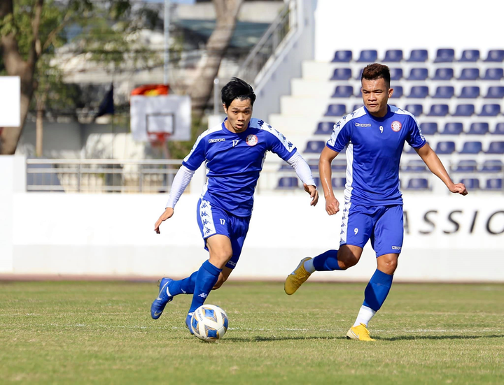 Công Phượng và đồng đội thua trận trước giờ lên đường đi Myanmar - 1