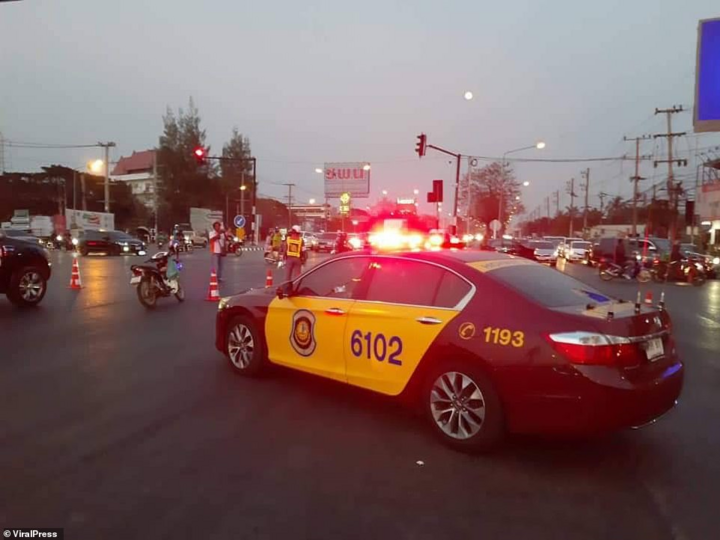 Binh sĩ Thái Lan xả súng hàng loạt: 17 người thiệt mạng, hàng chục con tin bị giữ - 2