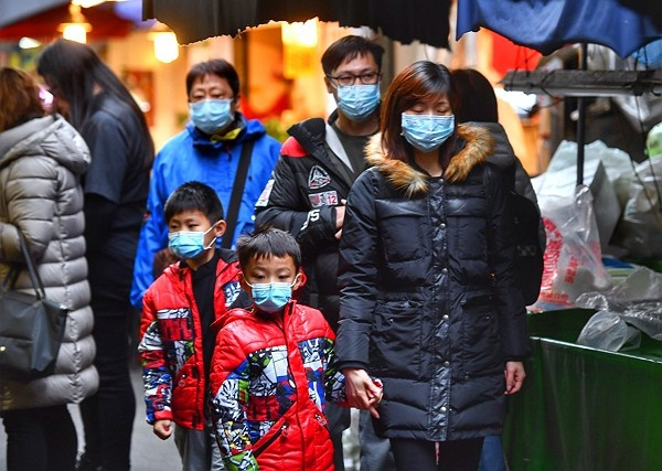 Sinh viên tập nhảy trong hầm tàu điện ngầm do virus corona - 2