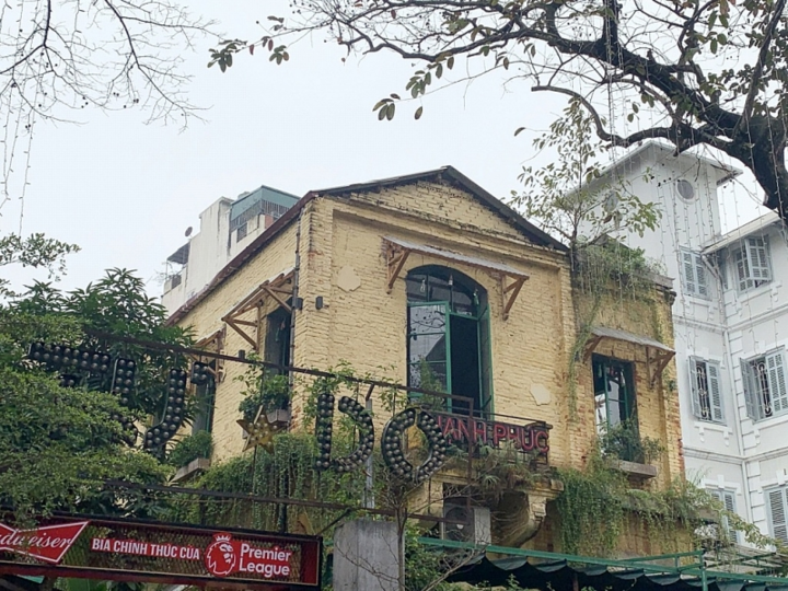 Hàng loạt biệt thự cổ ở Hà Nội bị 'băm nát' - 8