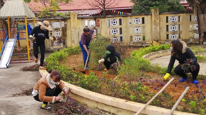 Ảnh: Dân Quảng Ninh dọn vệ sinh, xử lý môi trường để chống dịch nCoV - 10