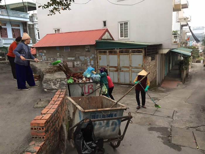 Ảnh: Dân Quảng Ninh dọn vệ sinh, xử lý môi trường để chống dịch nCoV - 13