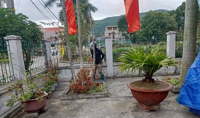 Ảnh: Dân Quảng Ninh dọn vệ sinh, xử lý môi trường để chống dịch nCoV - 7