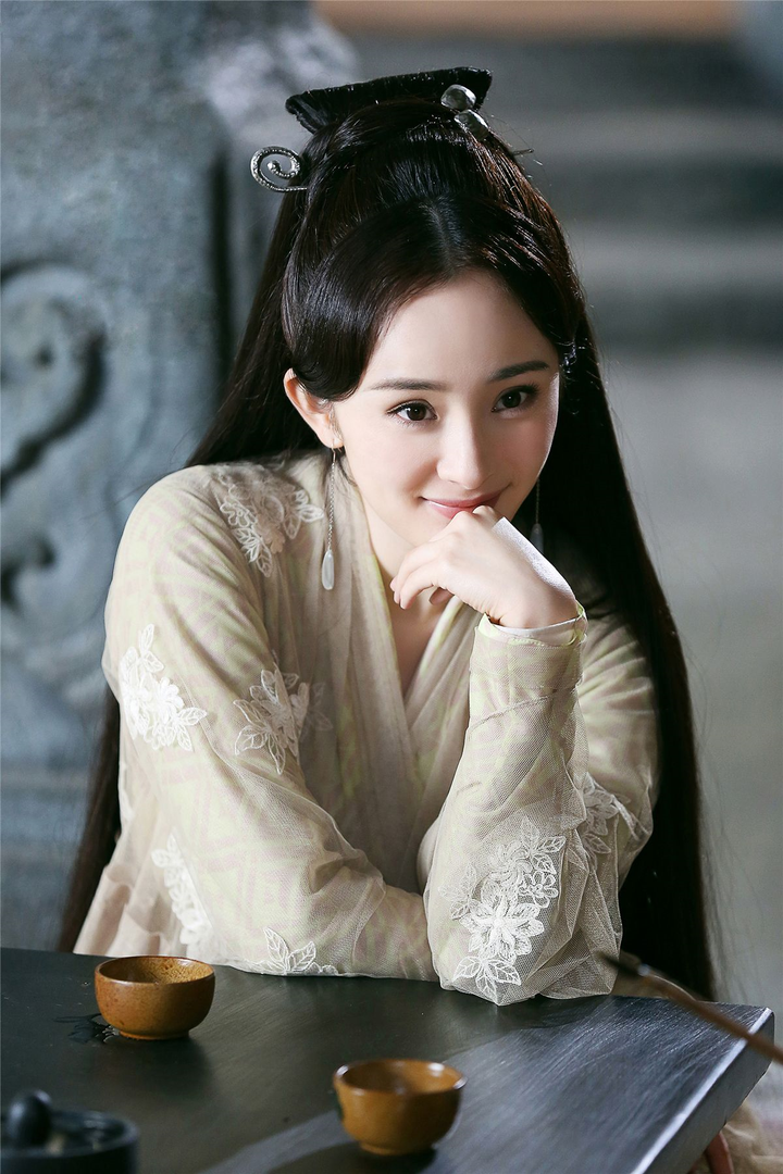 Từ 'Tam sinh tam thế' đến 'Chẩm thượng thư', Dương Mịch vẫn đẹp lấn át đàn em - 6