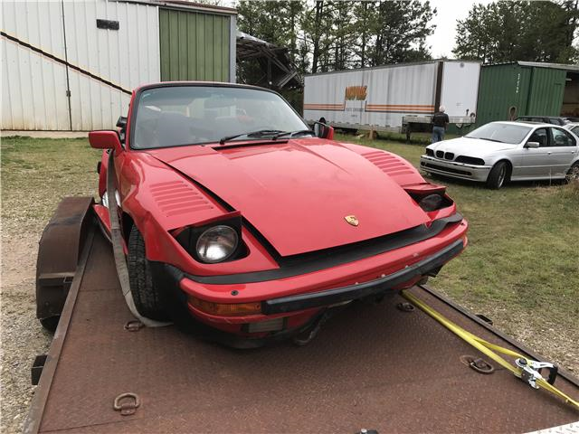 Khó tin Porsche 911 cổ bị hư hại có giá 90.000 USD - 3