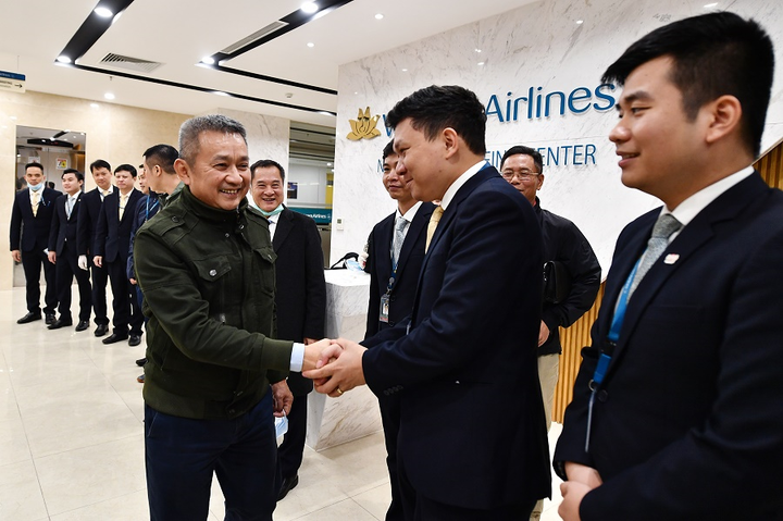 Hình ảnh ít biết trước khi chuyến bay đặc biệt của Vietnam Airlines cất cánh - 1