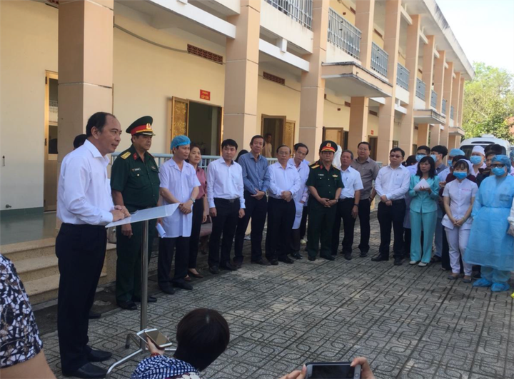 Cận cảnh bệnh viện dã chiến quy mô 300 giường ở TP.HCM - 2