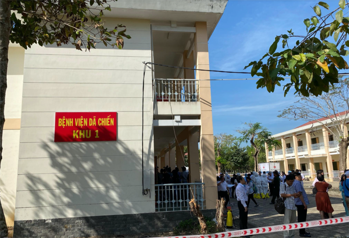 Cận cảnh bệnh viện dã chiến quy mô 300 giường ở TP.HCM - 3