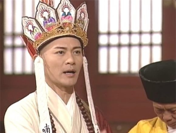 Tài tử TVB ủng hộ con làm việc ở khu cách ly dịch corona - 2