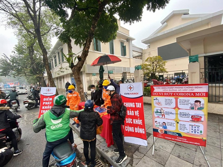 EVNHANOI chung tay ứng phó dịch viêm phổi do chủng mới virus corona - 3