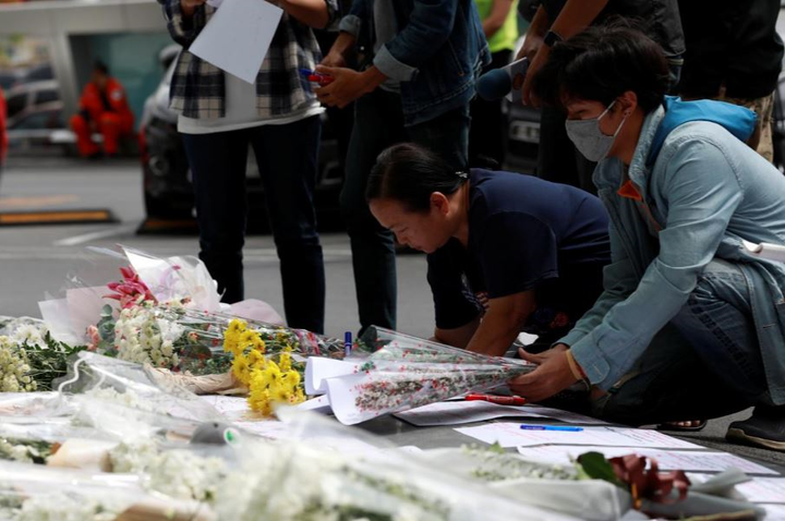 Người Thái Lan tưởng niệm nạn nhân vụ xả súng đẫm máu - 5