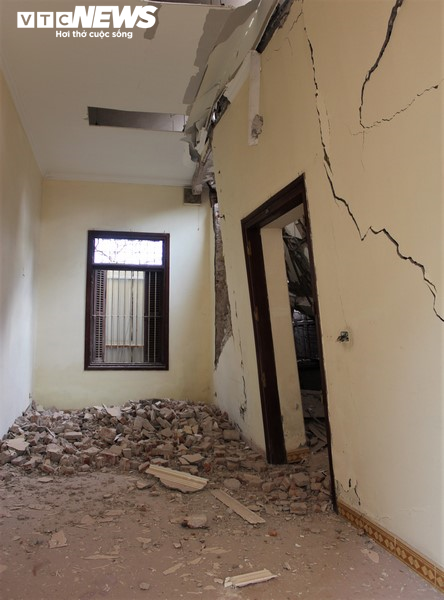 Cận cảnh trạm phát sóng Bạch Mai bị đập phá ngay trước ngày được lập hồ sơ di tích - 5