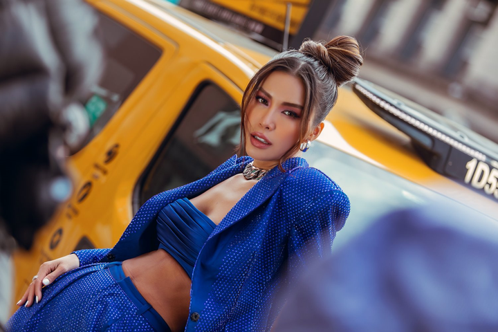 Minh Tú biến hóa với gu thời trang cá tính tại ‘New York Fashion Week’ - 4