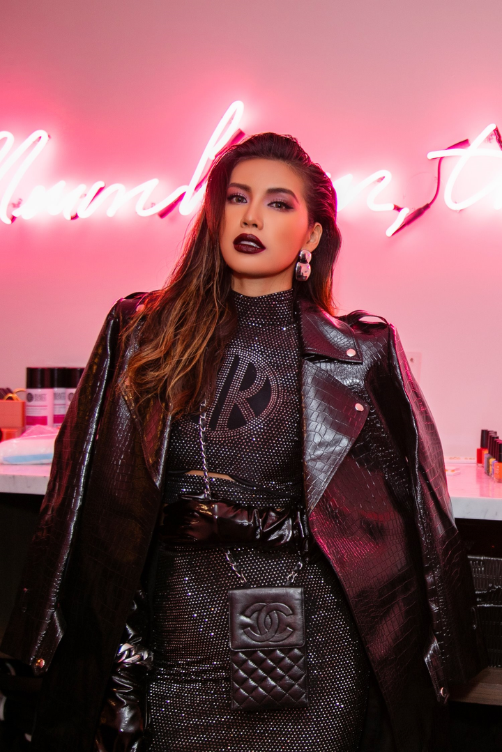 Minh Tú biến hóa với gu thời trang cá tính tại ‘New York Fashion Week’ - 6