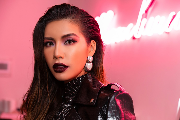 Minh Tú biến hóa với gu thời trang cá tính tại ‘New York Fashion Week’ - 8