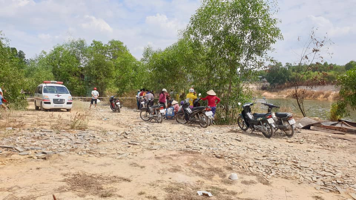 Thiếu niên 16 tuổi chết bất thường dưới hồ cá sau 1 đêm mất tích - 1