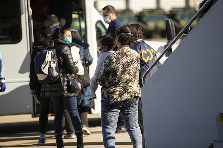 Mỹ xuất viện nhầm bệnh nhân nhiễm Covid-19 - 1