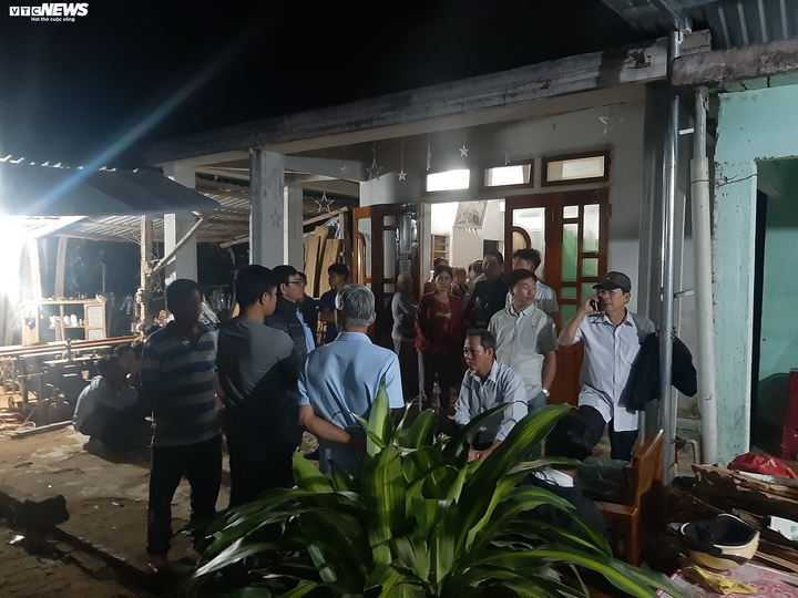 Rủ nhau tắm ao, hai học sinh lớp 3 chết đuối - 1