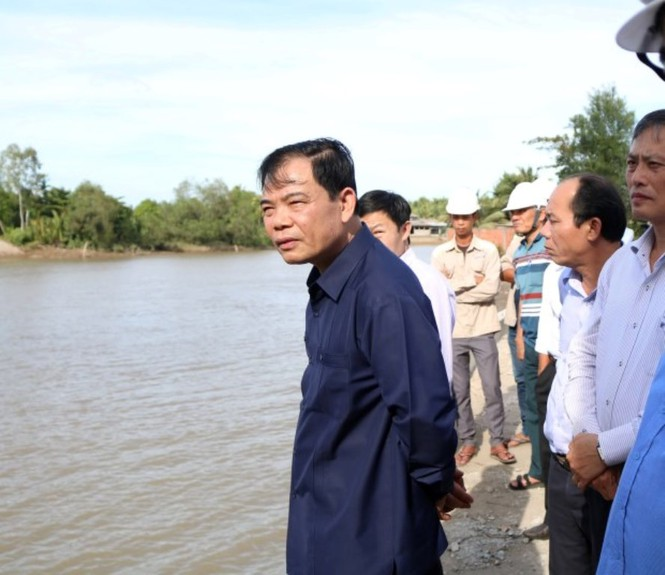 Hạn, mặn khốc liệt ở ĐBSCL: Ruộng nứt toác, kênh trơ đáy - 13