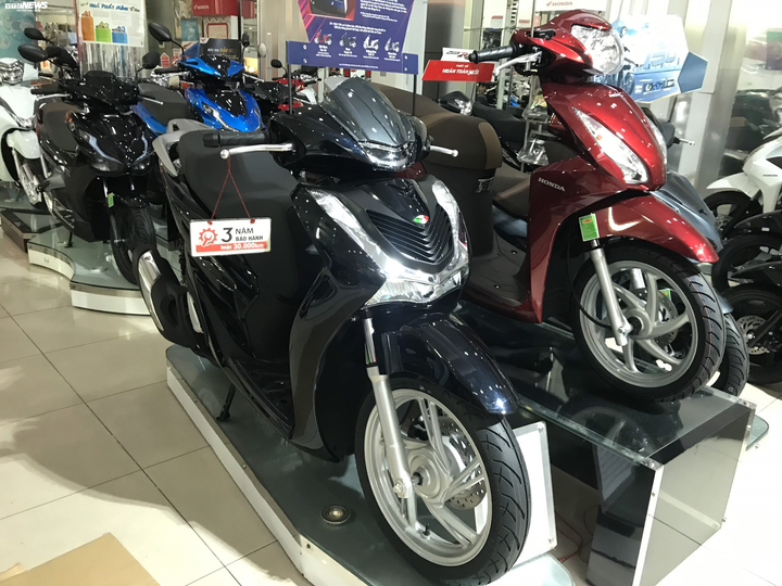 Giá Honda SH giảm chục triệu đồng trong 'cơn bão' corona - 1