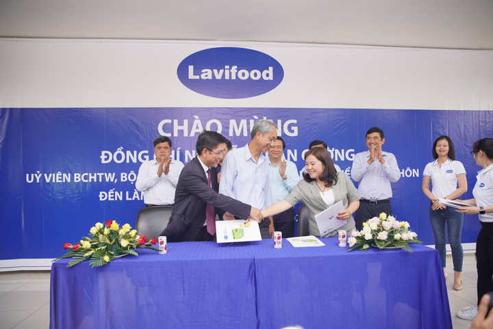 Quỹ Khởi Nghiệp Xanh phát động chương trình Love Farmers giúp nông dân - 1