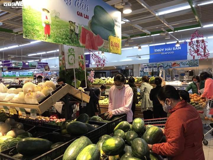 Vinmart bác tin bán thanh long giải cứu giá đắt - 2