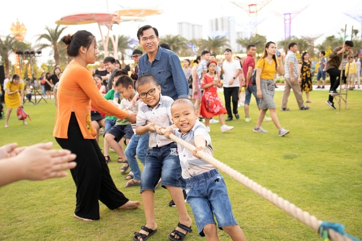 Những kỷ lục gây 'choáng' trong Lễ hội hoa Xuân lớn nhất Việt Nam - 10