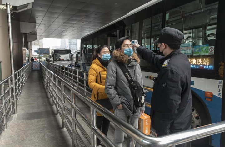 Hồ Bắc ghi nhận gần 15.000 ca nhiễm Covid-19 mới, 242 người chết chỉ trong 1 ngày - 1