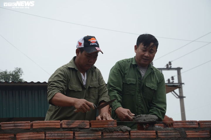 Ảnh: Cận cảnh bên trong 'tâm dịch' tại Vĩnh Phúc, nơi có hơn 10.000 dân bị cách ly hoàn toàn - 10