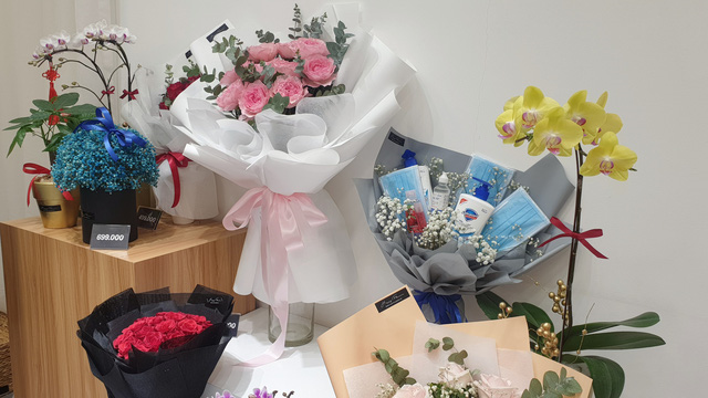 Cười ngất với những món quà Valentine giữa đại dịch Covid-19 - 5