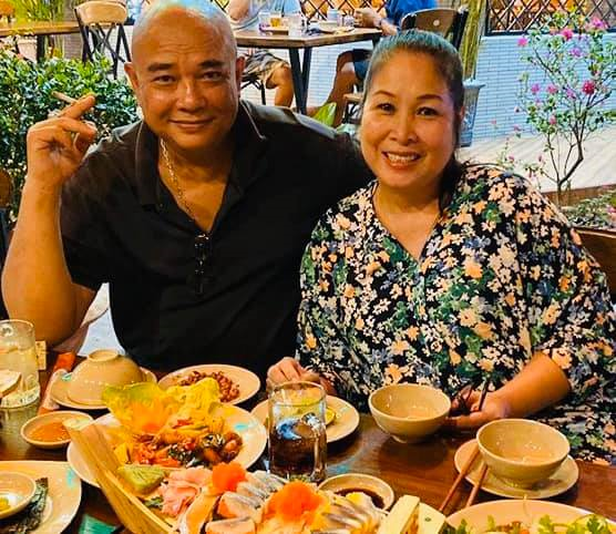 NSND Hồng Vân tiết lộ món quà Valentine độc đáo từ chồng - 1