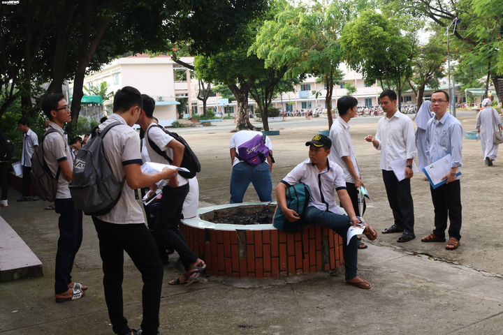 Nhiều đại học tiếp tục cho sinh viên nghỉ đến hết tháng 2/2020 - 1