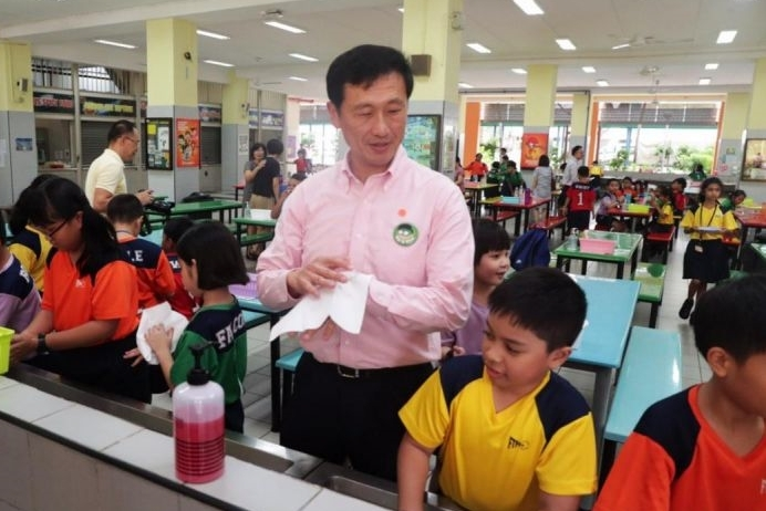 Bộ trưởng Singapore nêu 3 lý do khi cho trẻ đi học giữa dịch Covid-19 - 1