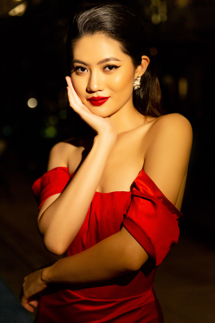 Hoa hậu Vũ Hương Giang: 'Vòng xoáy tình cảm, tiền bạc từng khiến cuộc sống của tôi bị xáo trộn' - 8