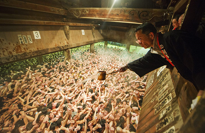 Nhật Bản: 10.000 nghìn người tham dự 'lễ hội khỏa thân' cầu may - 1