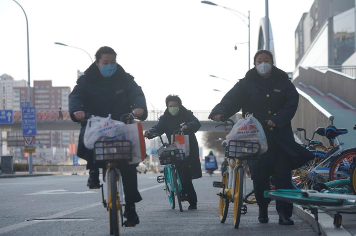 Trung Quốc: Biện pháp kiềm chế dịch Covid-19 bắt đầu có tác dụng - 1