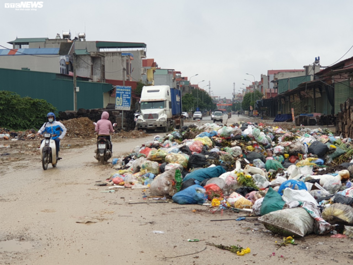 Người dân Yên Phong, Bắc Ninh 'chết mòn' cạnh bãi rác gần 10 năm chưa được xử lý - 3