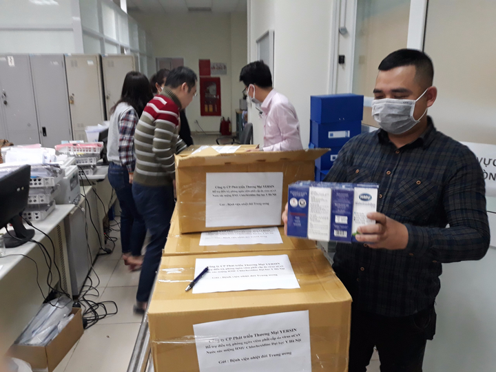  Nước súc miệng giúp vệ sinh khoang miệng an toàn trong dịch Covid-19 - 1