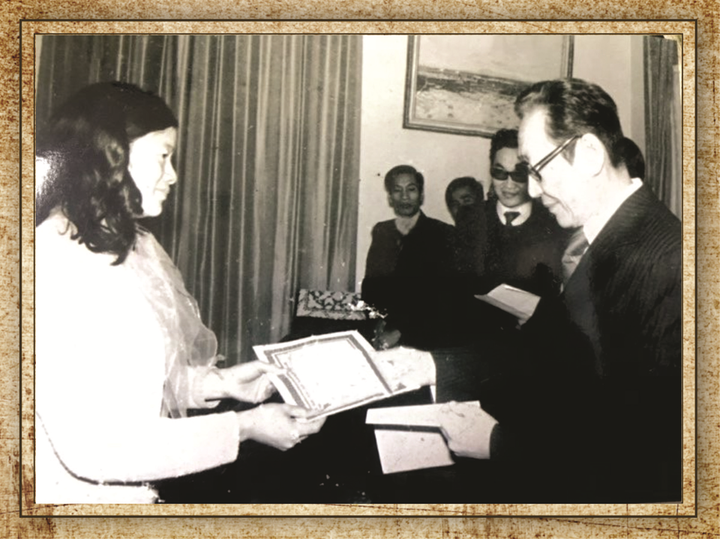 ‘Lớp học sau khi địch rút chạy’ - Bức ảnh chiến tranh vệ quốc tháng 2/1979 lay động lòng người - 10