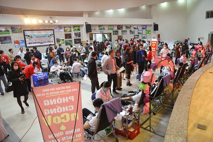 Bác sĩ tri ân ‘những giọt máu hồng’ cho đi giữa mùa dịch Covid-19 - 4